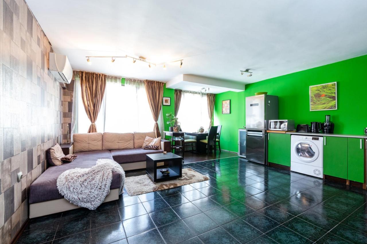 The Green Apartment - Free Parking Sofia Extérieur photo