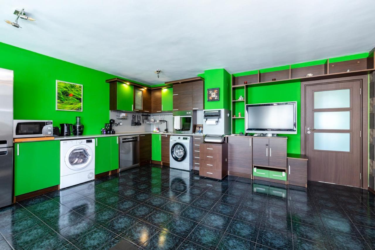 The Green Apartment - Free Parking Sofia Extérieur photo